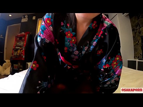 ❤️ O le teine ​​talavou cosplay e fiafia i feusua'iga e fa'atama'ita'i ma se squirt i se fafine ti'eti'e solofanua ma se blowjob. Teine Asia ma pusi fulufulua ma susu aulelei i toniga Iapani masani i ata vitiō faʻaalia le masturbation ma meataalo fuck. Sakura 3 OSAKAORN. ❤ Pono Tulaga